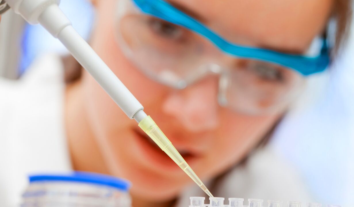 L'analyse en laboratoire de l'urine une méthode de diagnostic de la prostatite.