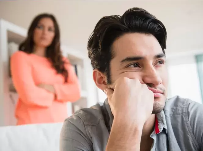 Les symptômes de la prostatite entraînent une diminution de la libido chez les hommes.