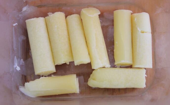 Suppositoires rectaux faits maison pour la prostatite.